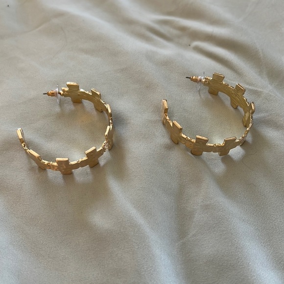 Michelle McDowell Kat Large Gold Hoop Earrings main image 0